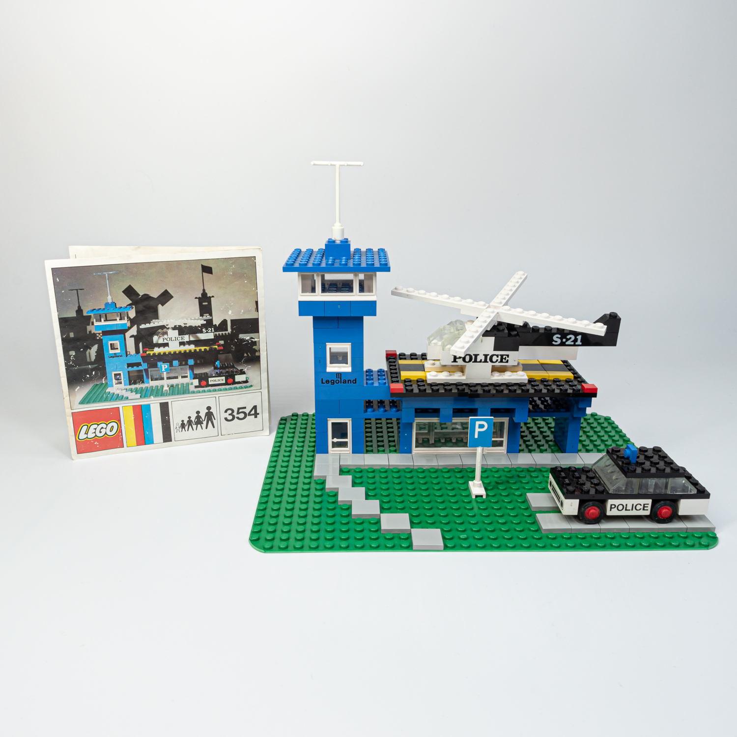 LEGO 354 - Rendőrségi helikopter állomás - Police Heliport