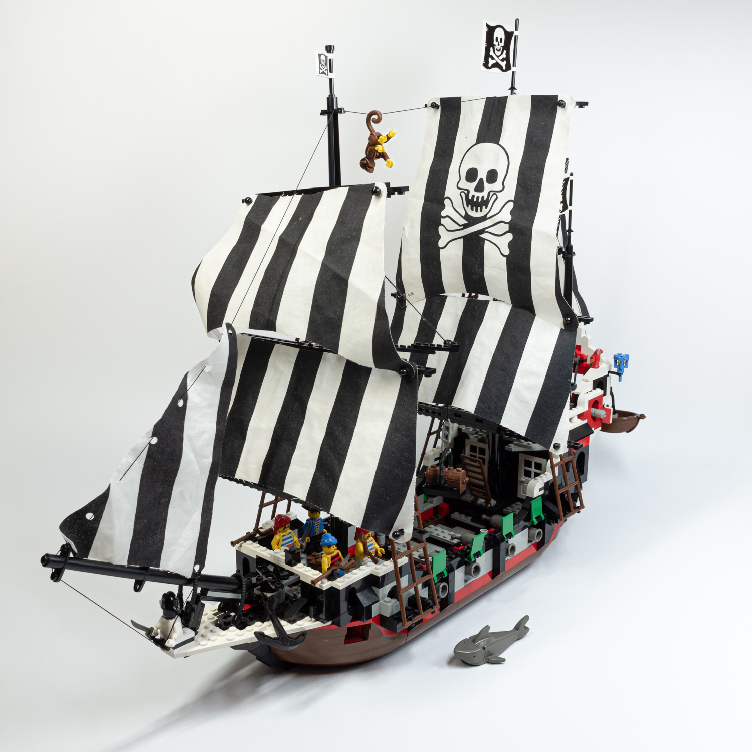 LEGO 6286 - Koponyaszem kétárbocos hajója - Skull's Eye Schooner