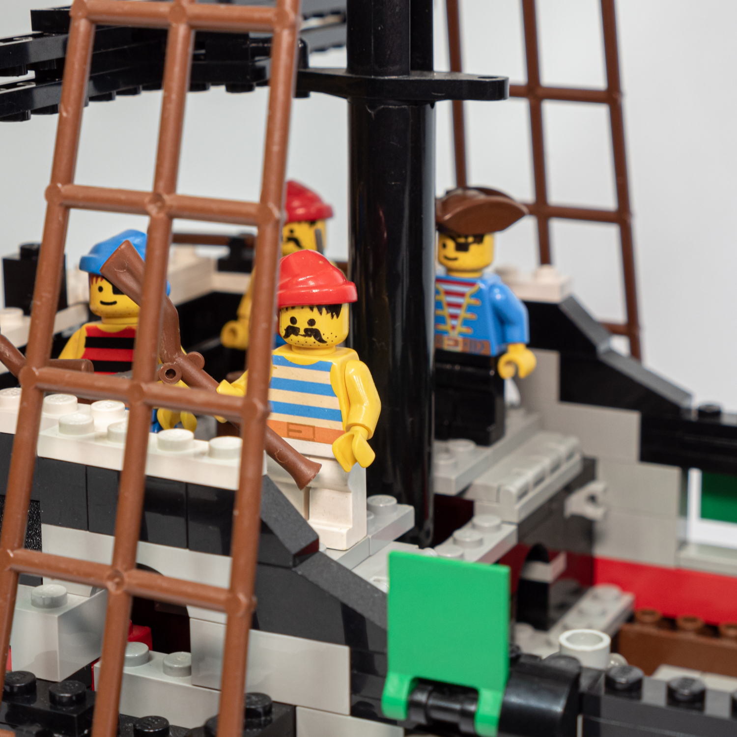 LEGO 6286 - Koponyaszem kétárbocos hajója - Skull's Eye Schooner