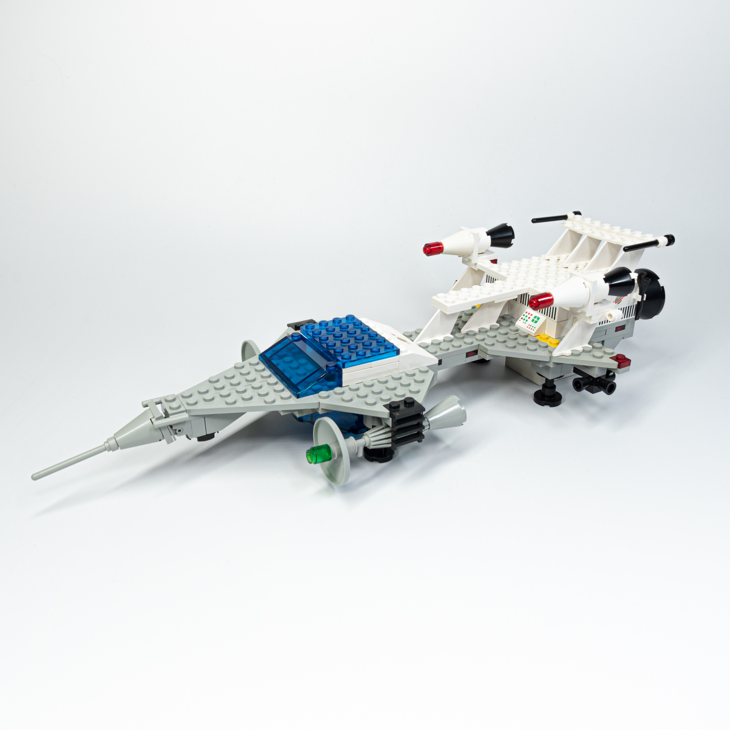 LEGO 6929 - Csillagflotta Voyager - Starfleet Voyager