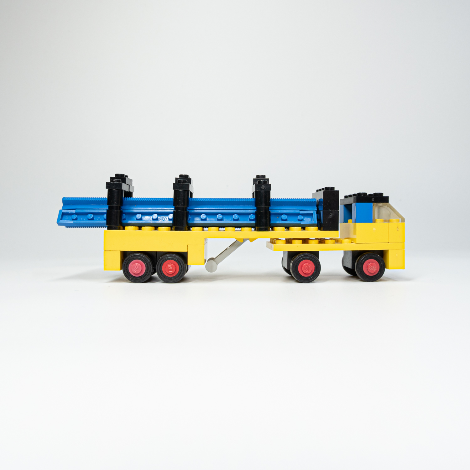 LEGO 647-1 - Tehergépkocsi sínekkel - Lorry with Rails