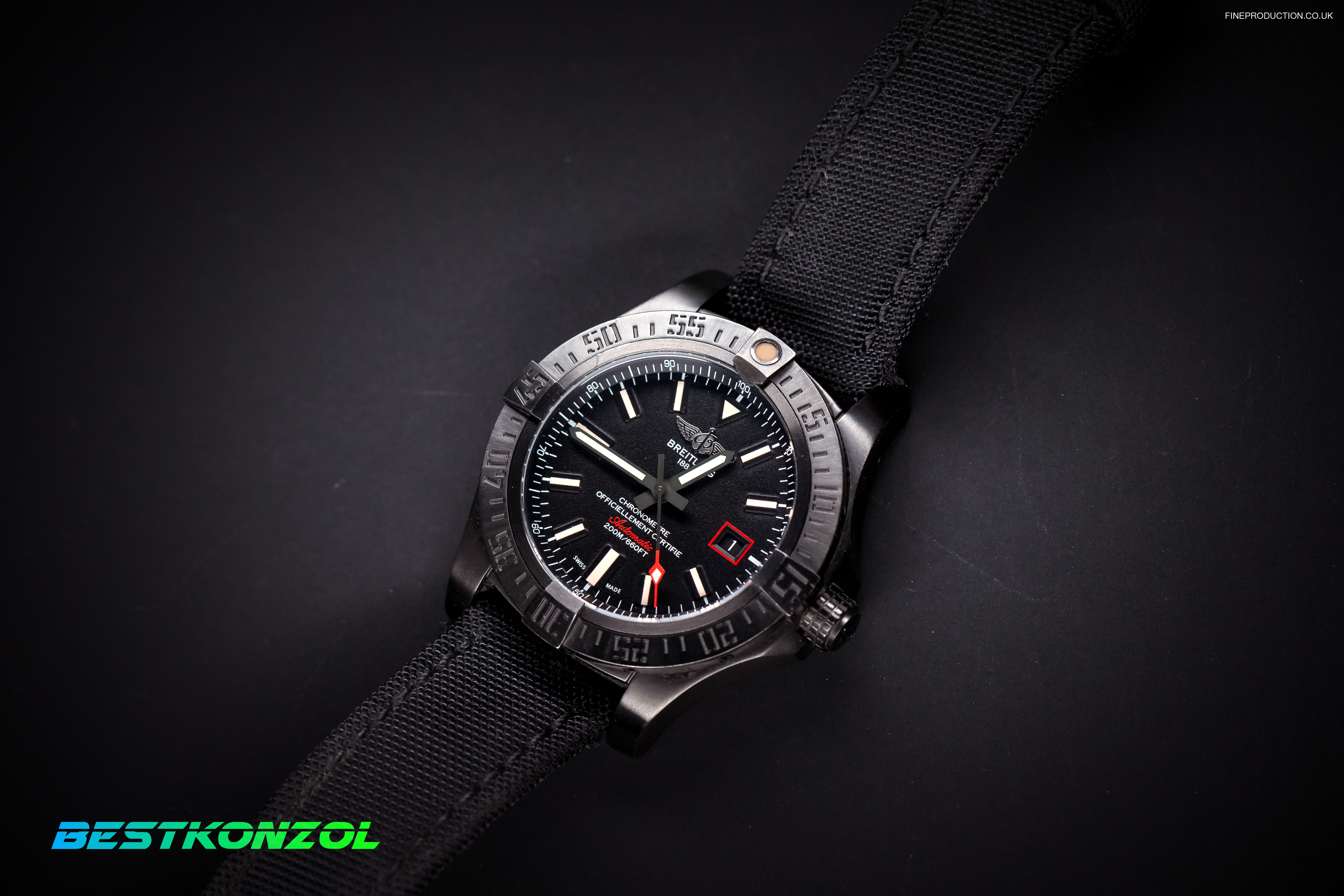 Breitling Avenger Blackbird 44