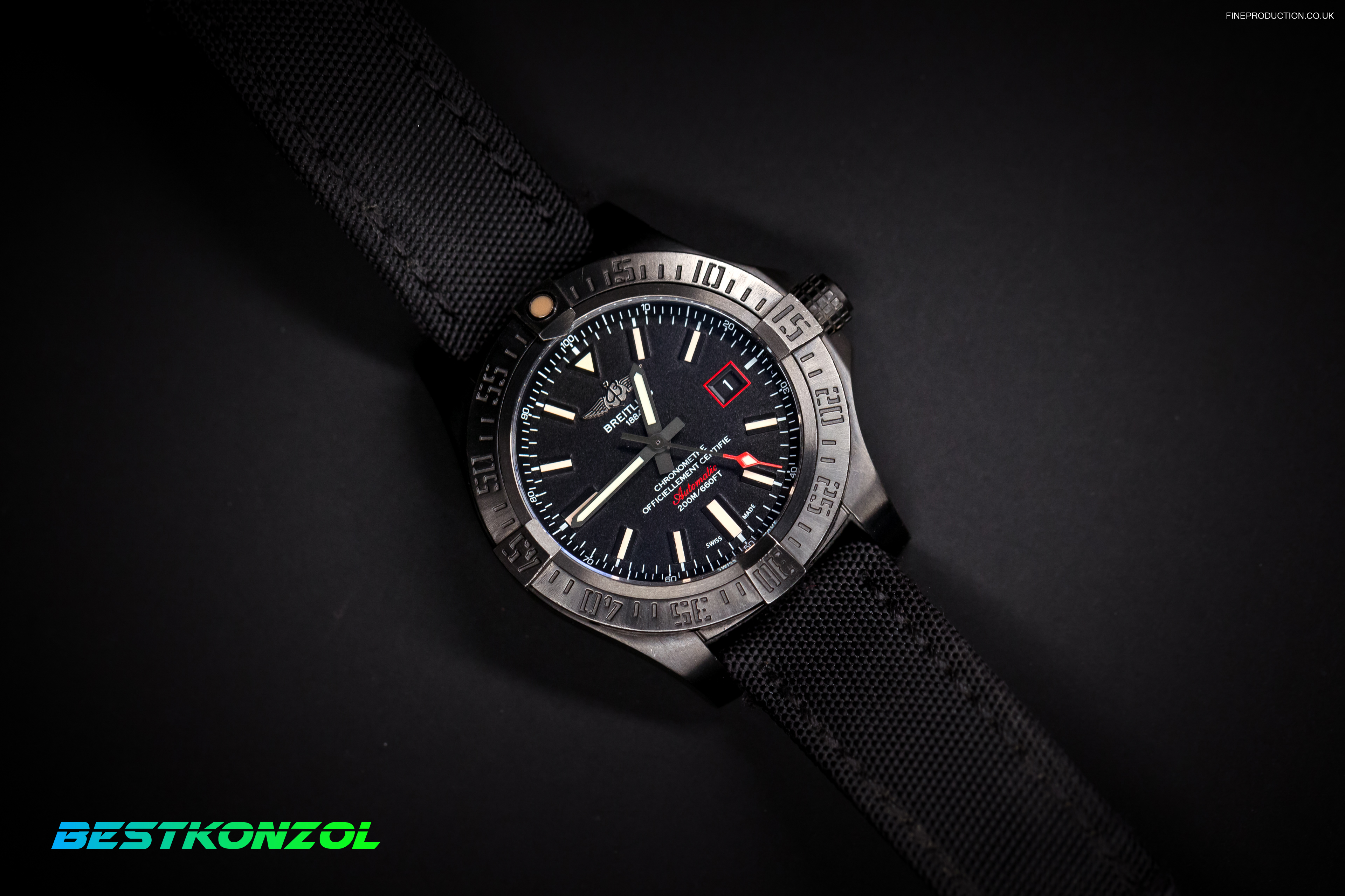 Breitling Avenger Blackbird 44