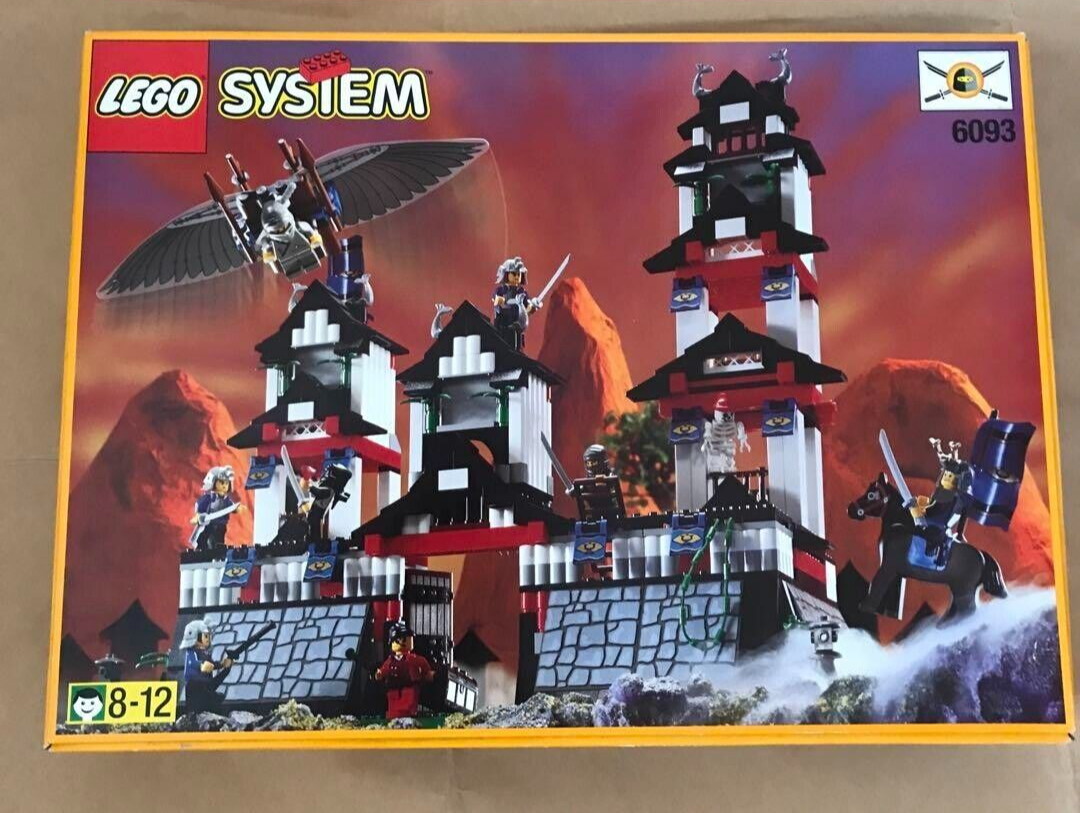 LEGO 6093  Flying Ninja's Fortress