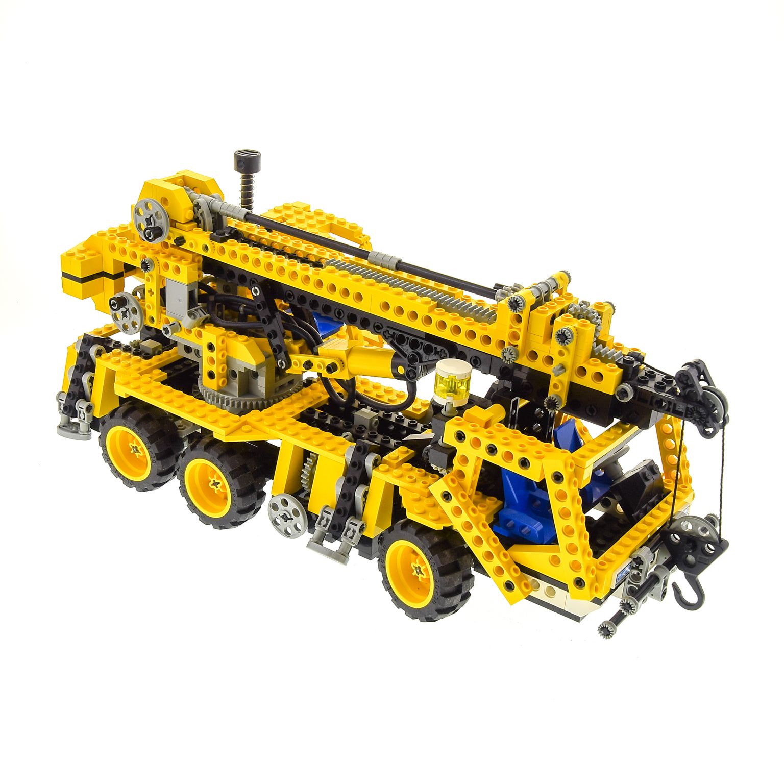 LEGO 8460 Pneumatic Crane Truck