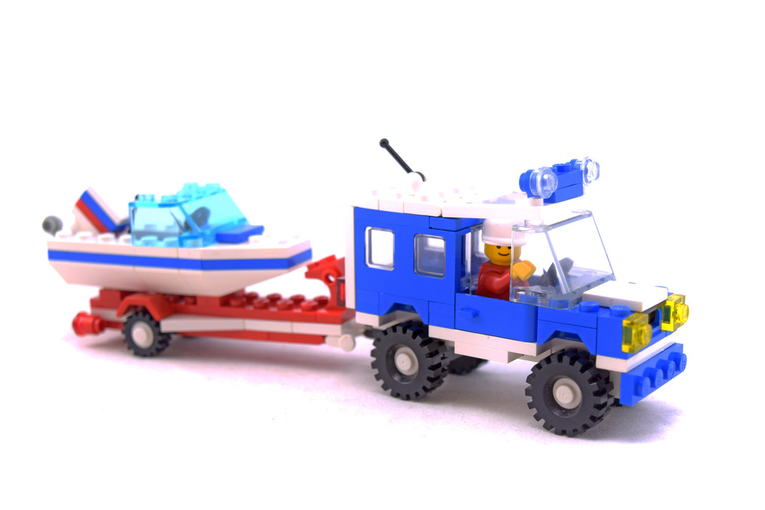 LEGO 6698 RV with Speedboat