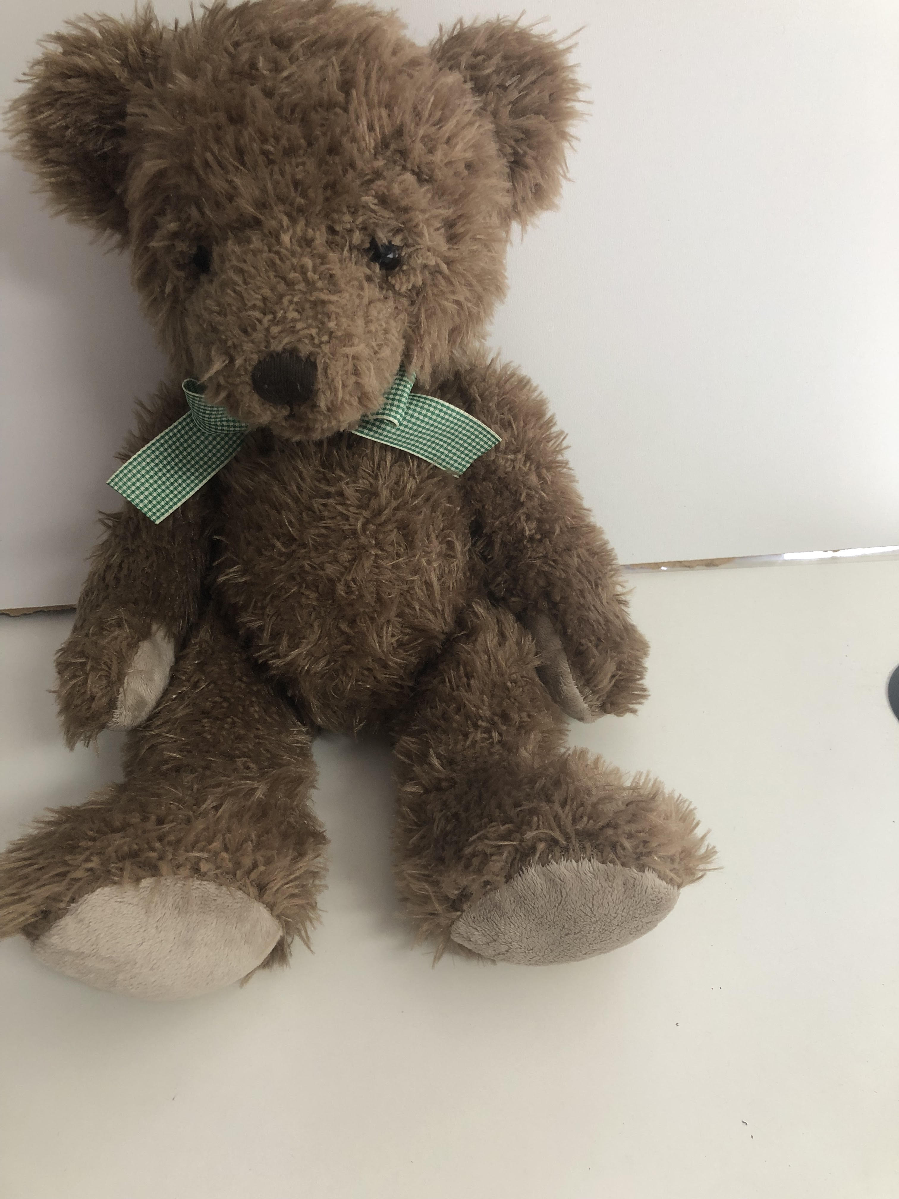 SUKI Plüss Maci Ülő 30 cm /ÚJ/