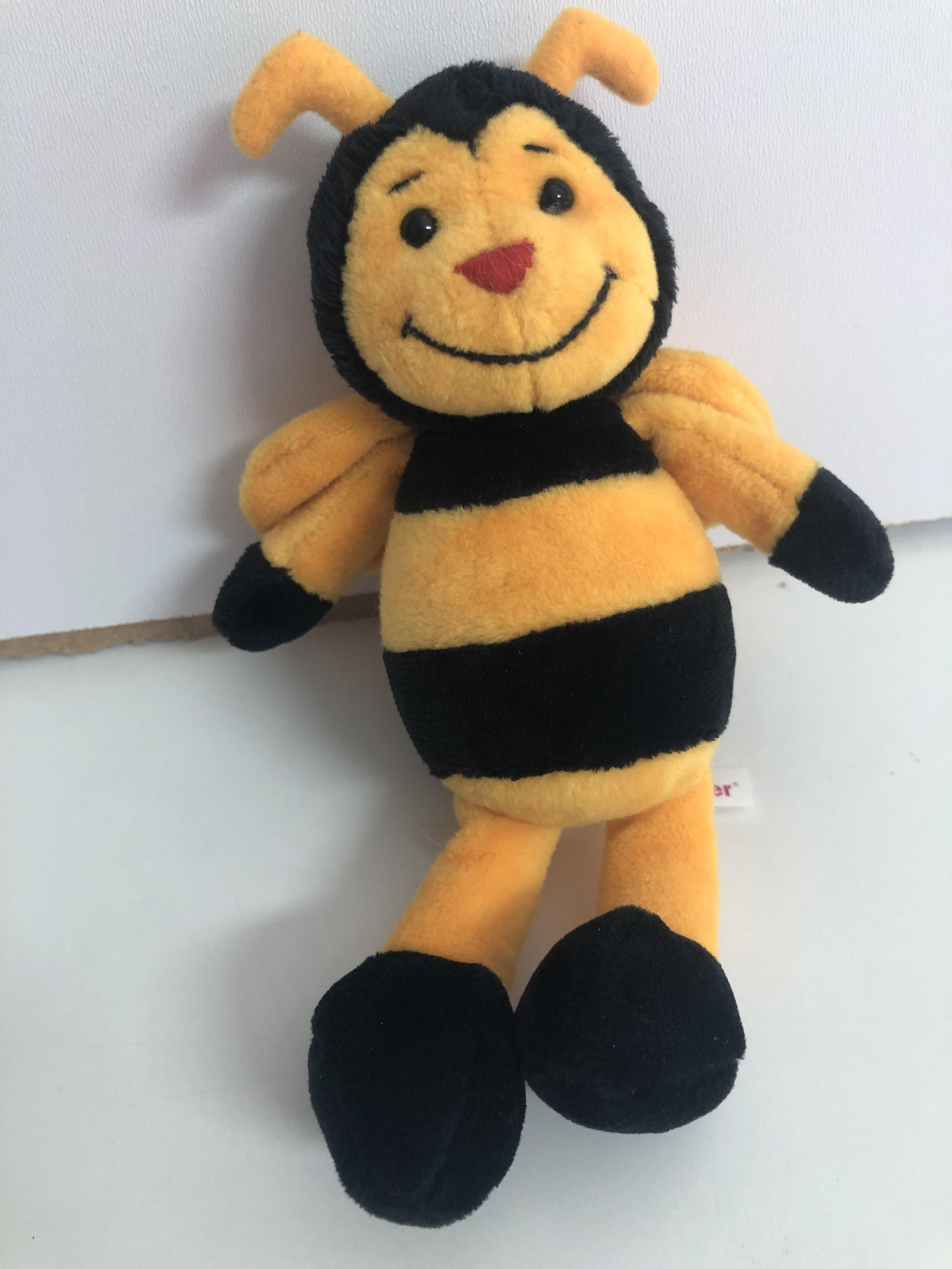 SCHAFFER Plüss Méhecske 18 cm /ÚJ/