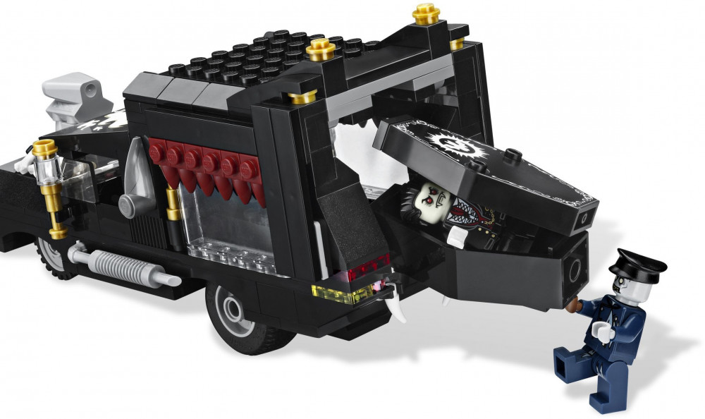 LEGO® 9464 The Vampyre Hearse